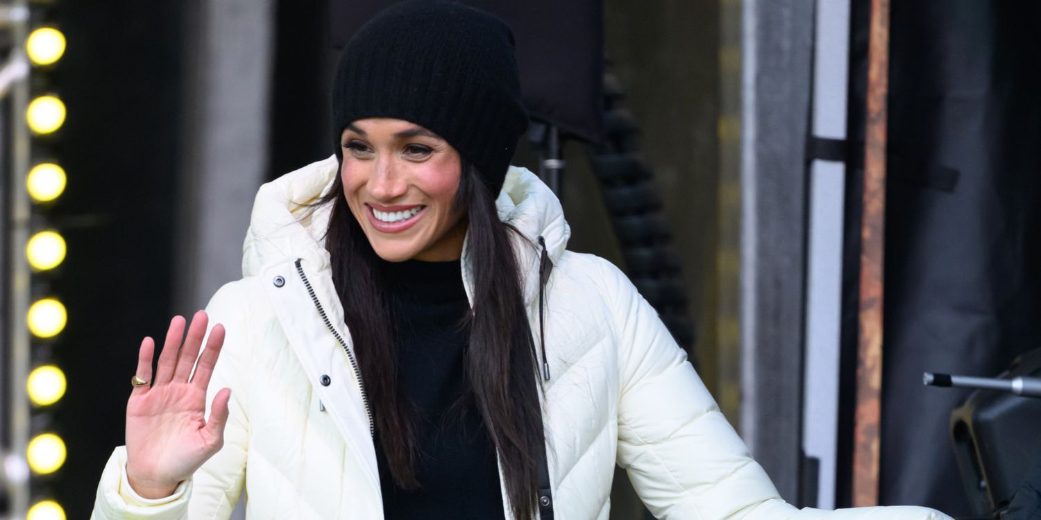梅根·馬克爾（Meghan Markle）與她的狗媽媽Mia分享了一張罕見的照片