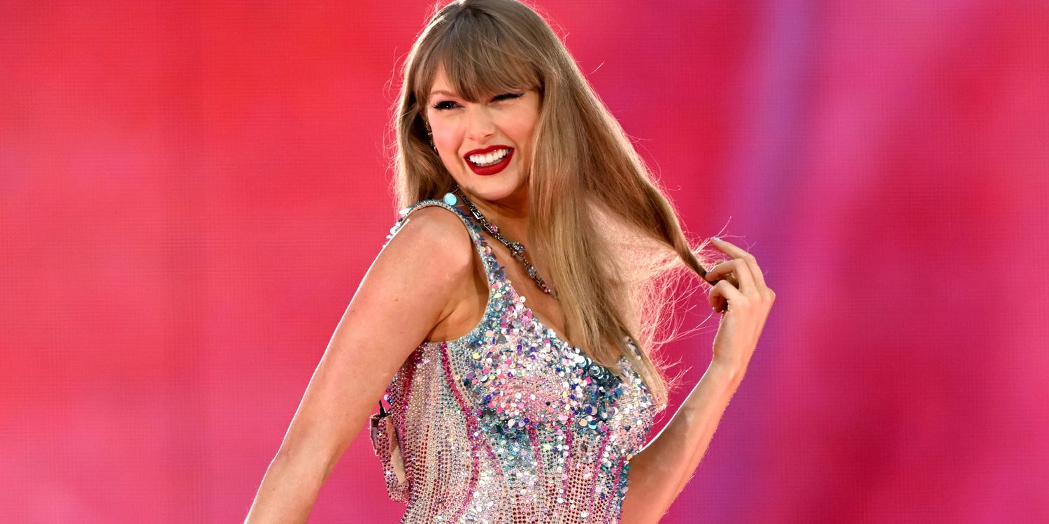 泰勒絲 (Taylor Swift) 在接受最新獎項時佩戴了價值 11,000 美元的聲譽編碼項鍊