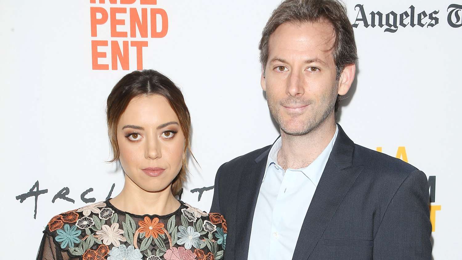 奧布瑞普拉扎 (Aubrey Plaza) 的丈夫傑夫貝納 (Jeff Baena) 自殺身亡，享年 47 歲