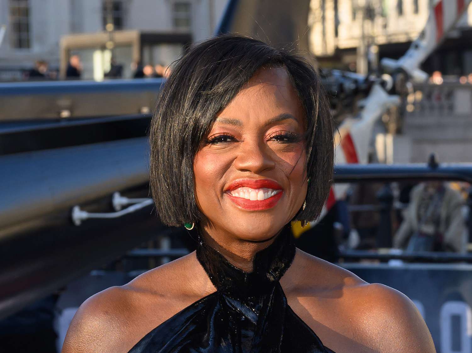 Viola Davis的性感，多才多藝的靴子是每個人都應該擁有的永恆的主食