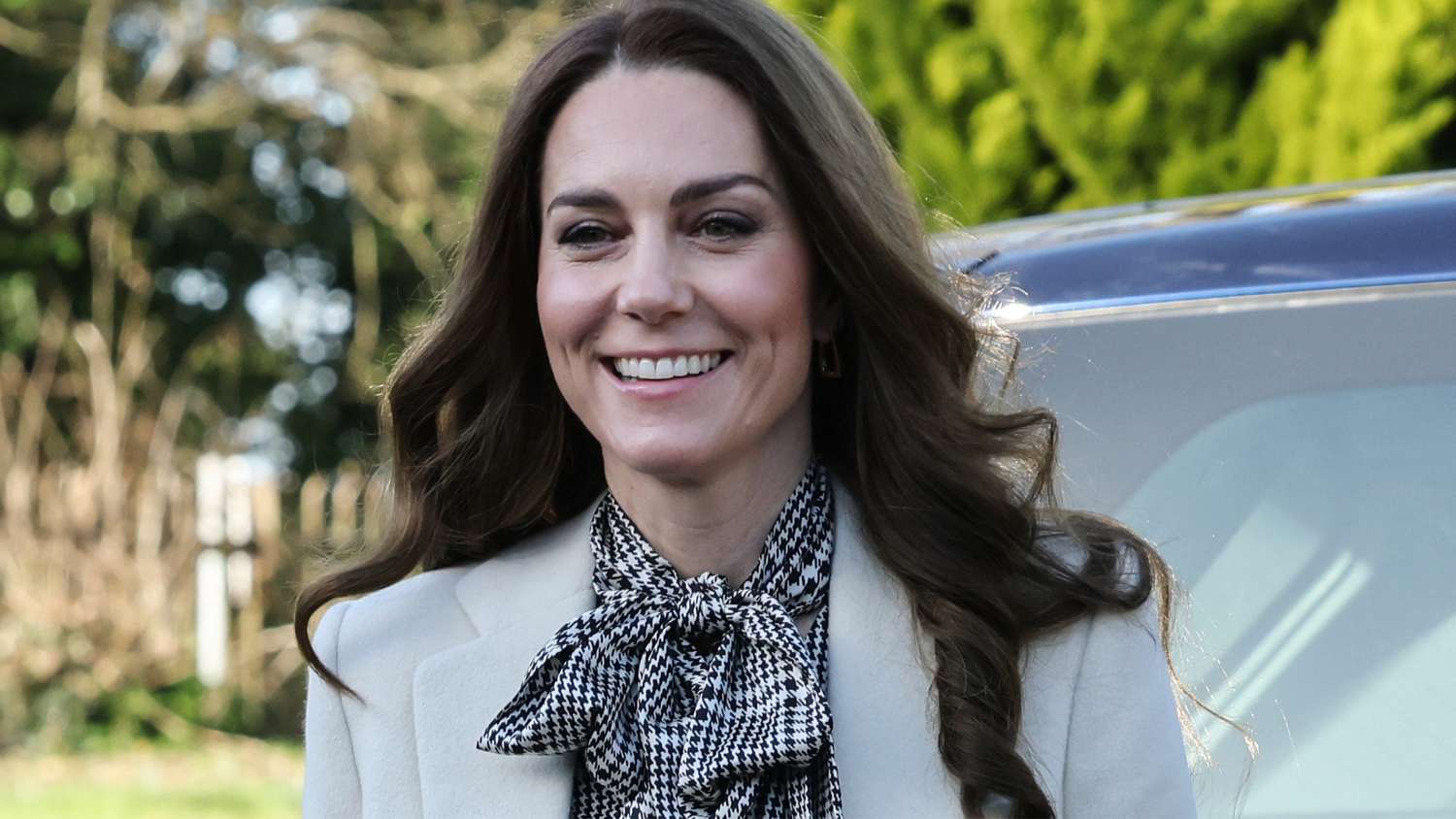 凱特·米德爾頓（Kate Middleton）的襪子工廠訪問與家人的過去有意外的聯繫
