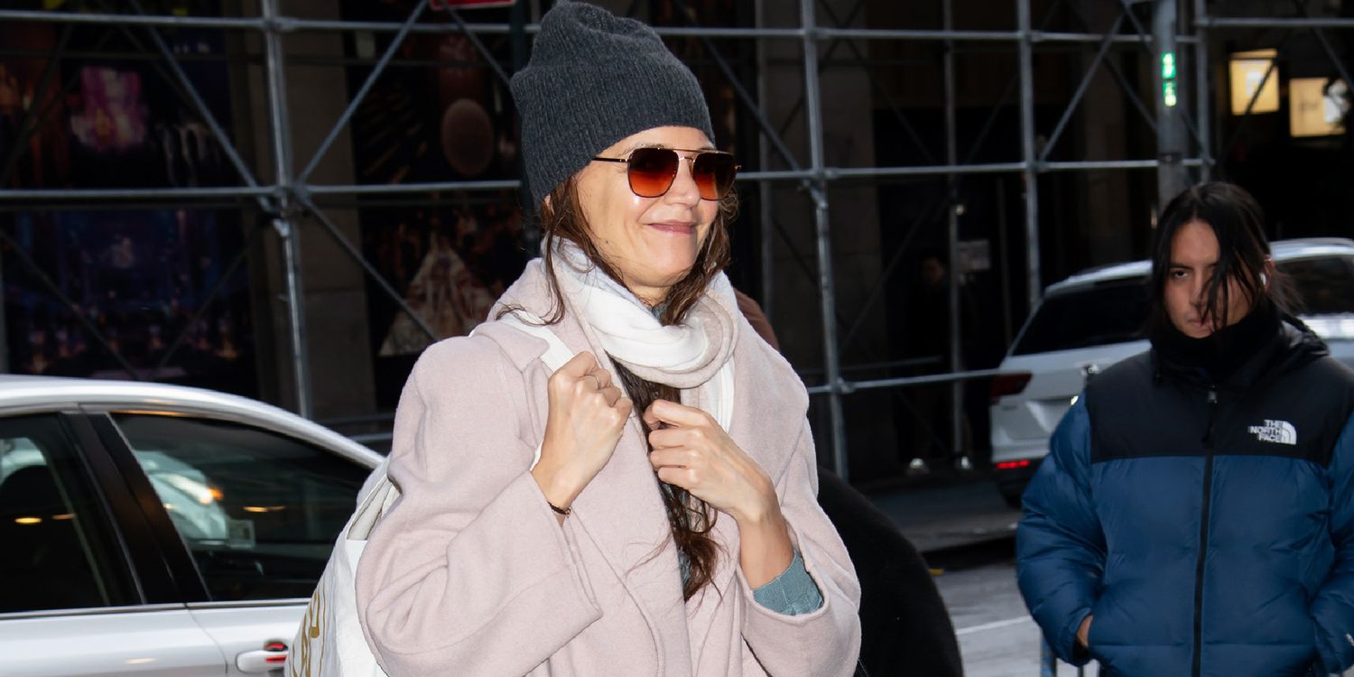凱蒂荷姆斯 (Katie Holmes) 實用又時尚的樂福鞋是我的機場首選鞋款