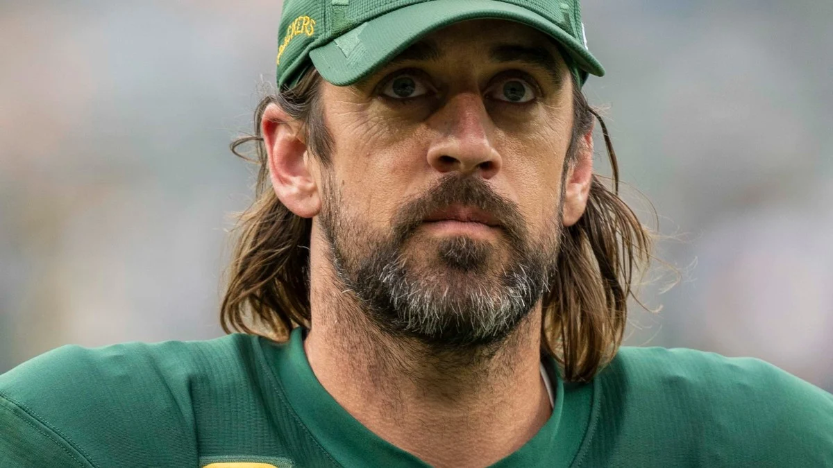 據報導，亞倫·羅傑斯（Aaron Rodgers）“懇求”與噴氣式飛機在一起