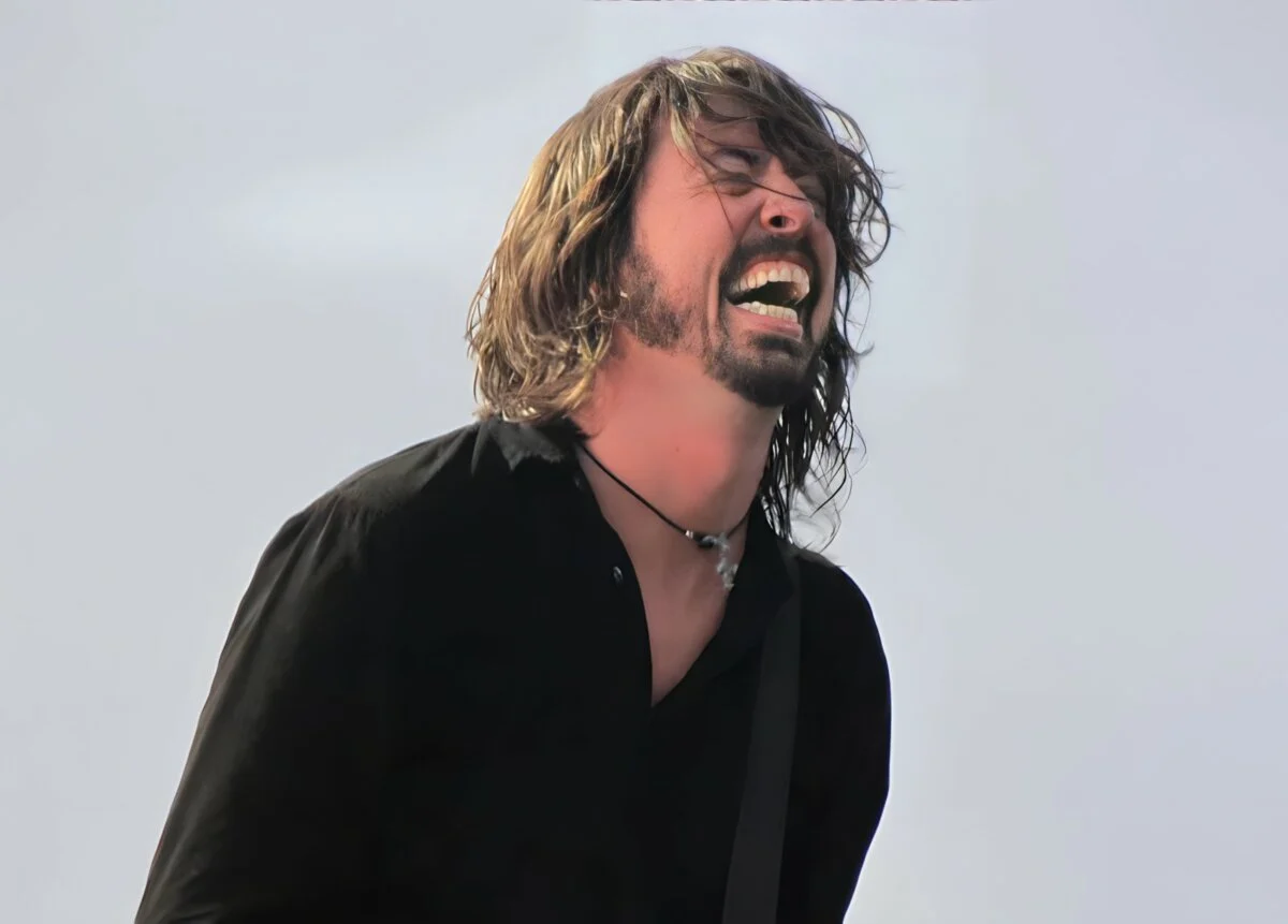 金屬樂隊戴夫·格羅爾（Dave Grohl）稱為“有史以來最重的東西”