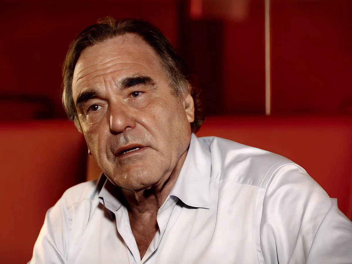 這部電影幾乎殺死了奧利弗·斯通（Oliver Stone）：“特殊效果的人拿著砍刀來追隨我”