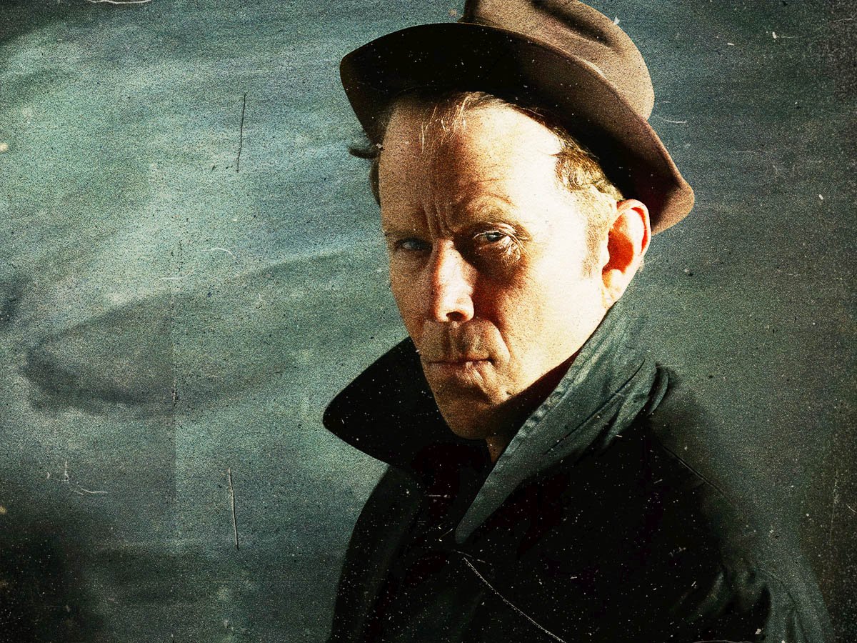 “他就像一個禿鷹”：音樂家湯姆·懷特斯（Tom Waits）稱為“全直覺”