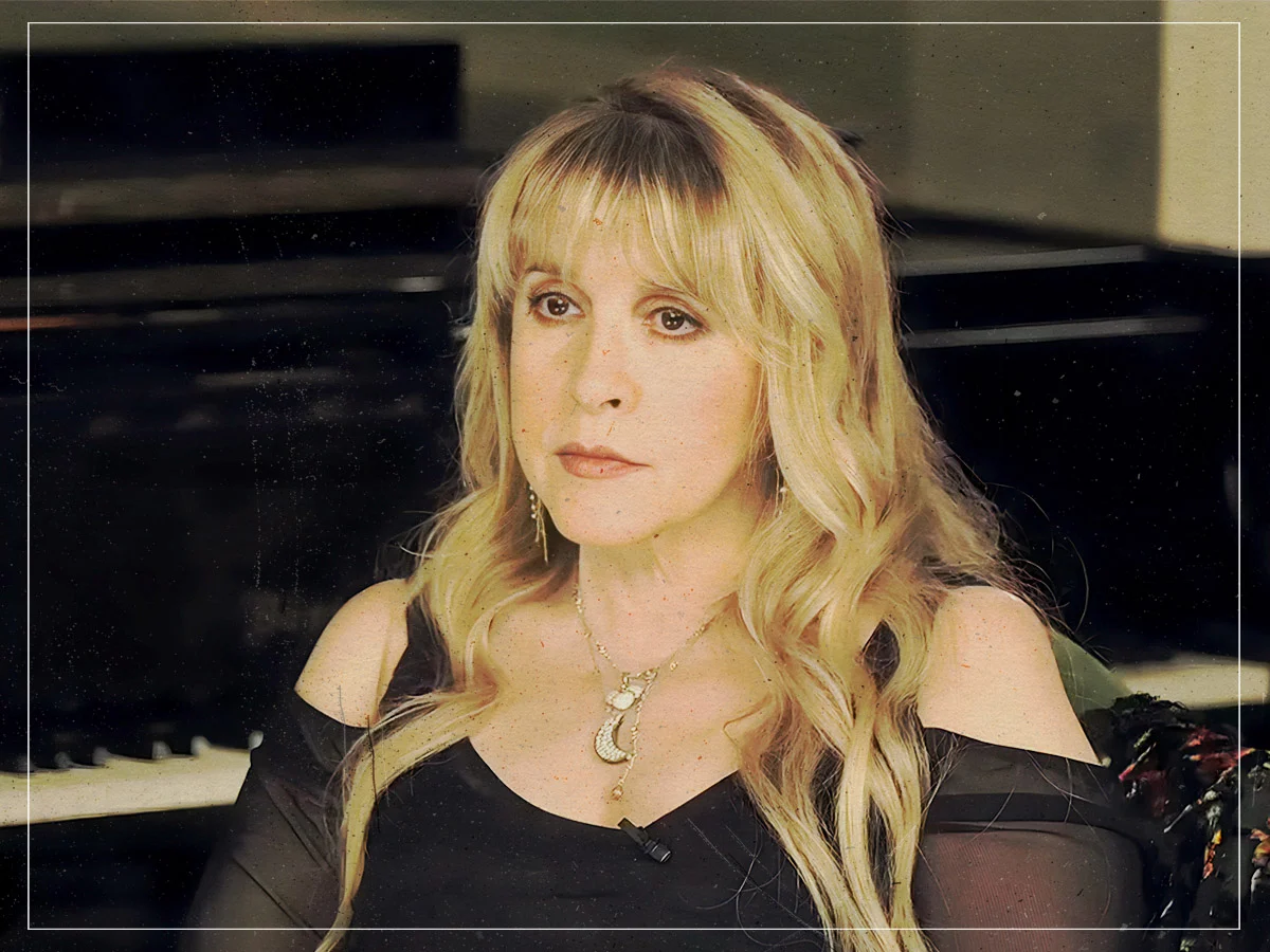 音樂家史蒂夫·尼克斯（Stevie Nicks）認為對她來說太有名了：“我們是如此不同”