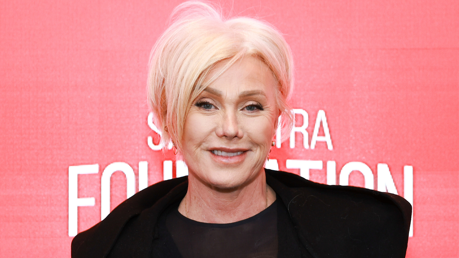 黛博拉·李·弗內斯 (Deborra-Lee Furness) 的轉變引人注目