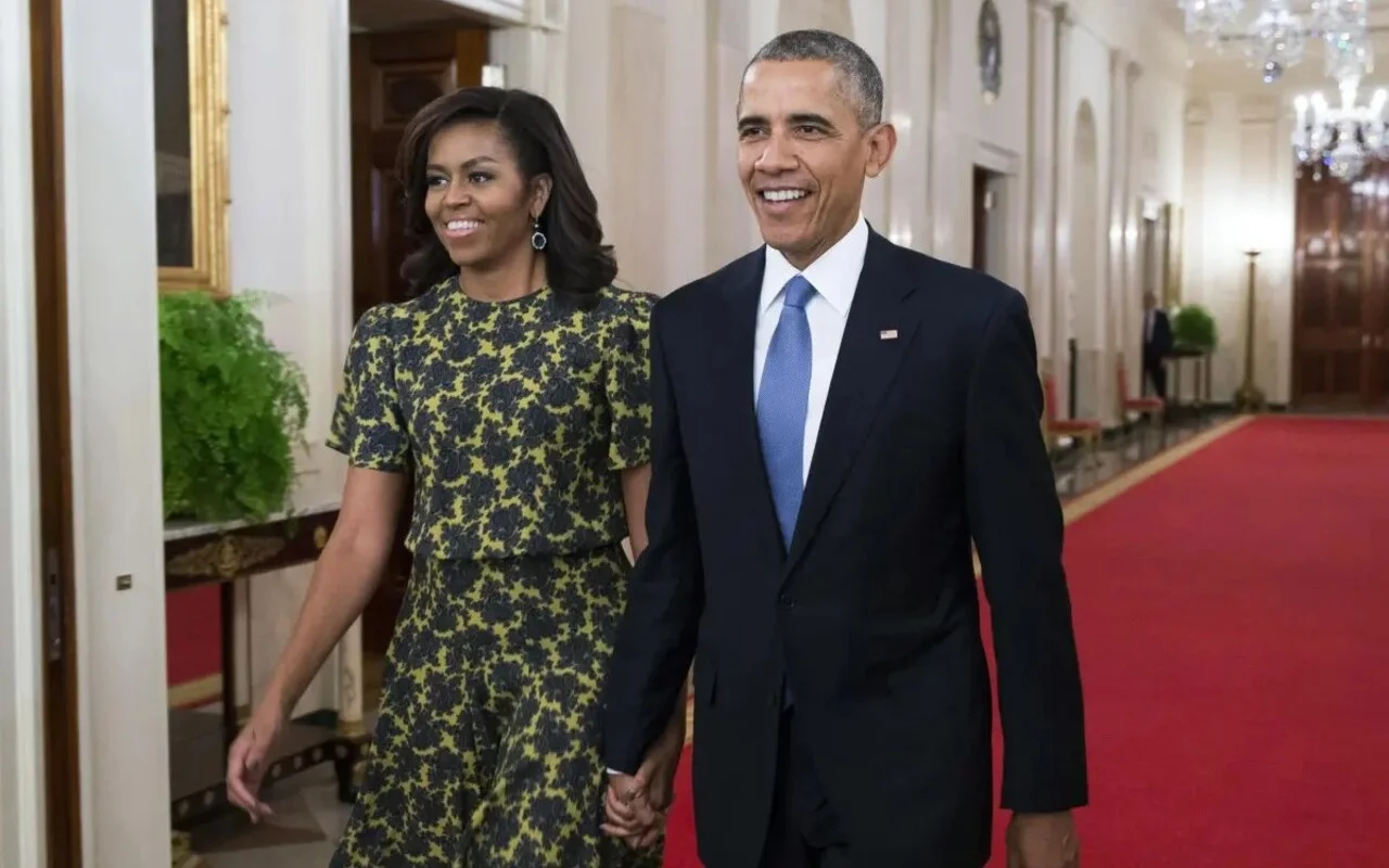 巴拉克·歐巴馬 (Barack Obama) 在婚姻傳聞中向米歇爾·歐巴馬 (Michelle Obama) 61 歲生日致以深切的敬意