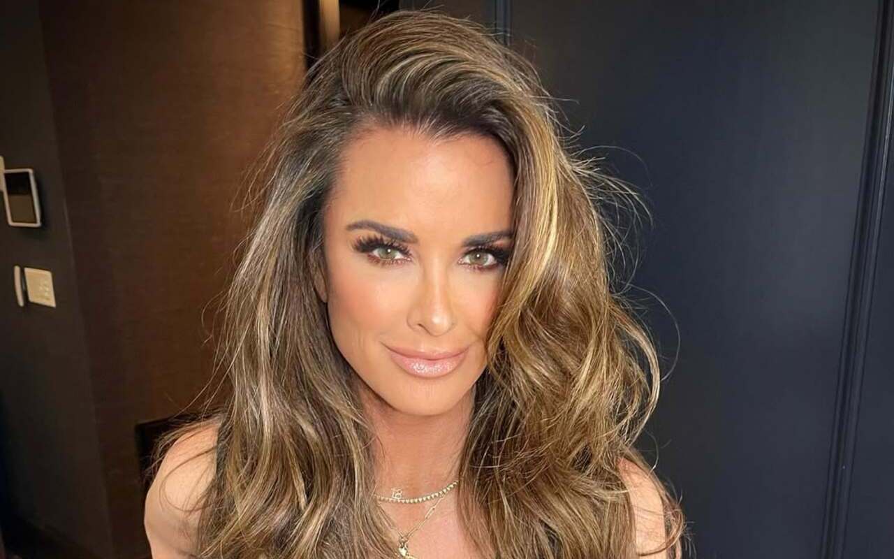 凱爾理查茲 (Kyle Richards) 在《RHOBH》中崩潰，淚流滿面地離開了片場