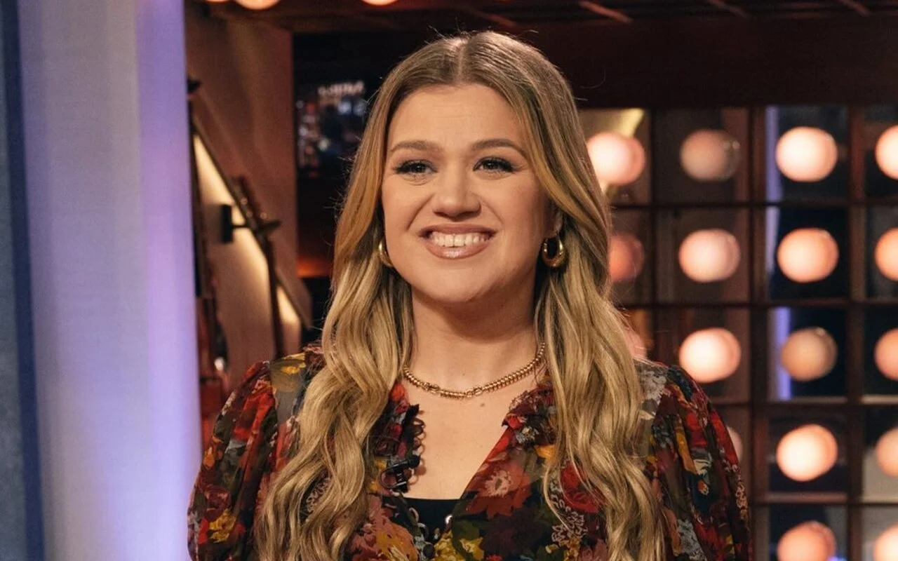 凱利·克拉克森（Kelly Clarkson）從白天脫口秀節目開始一周後引起了人們的關注