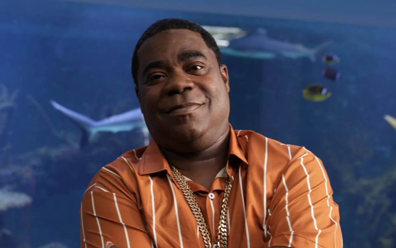 特雷西·摩根（Tracy Morgan）在法庭醫療事件發生後因食物中毒住院