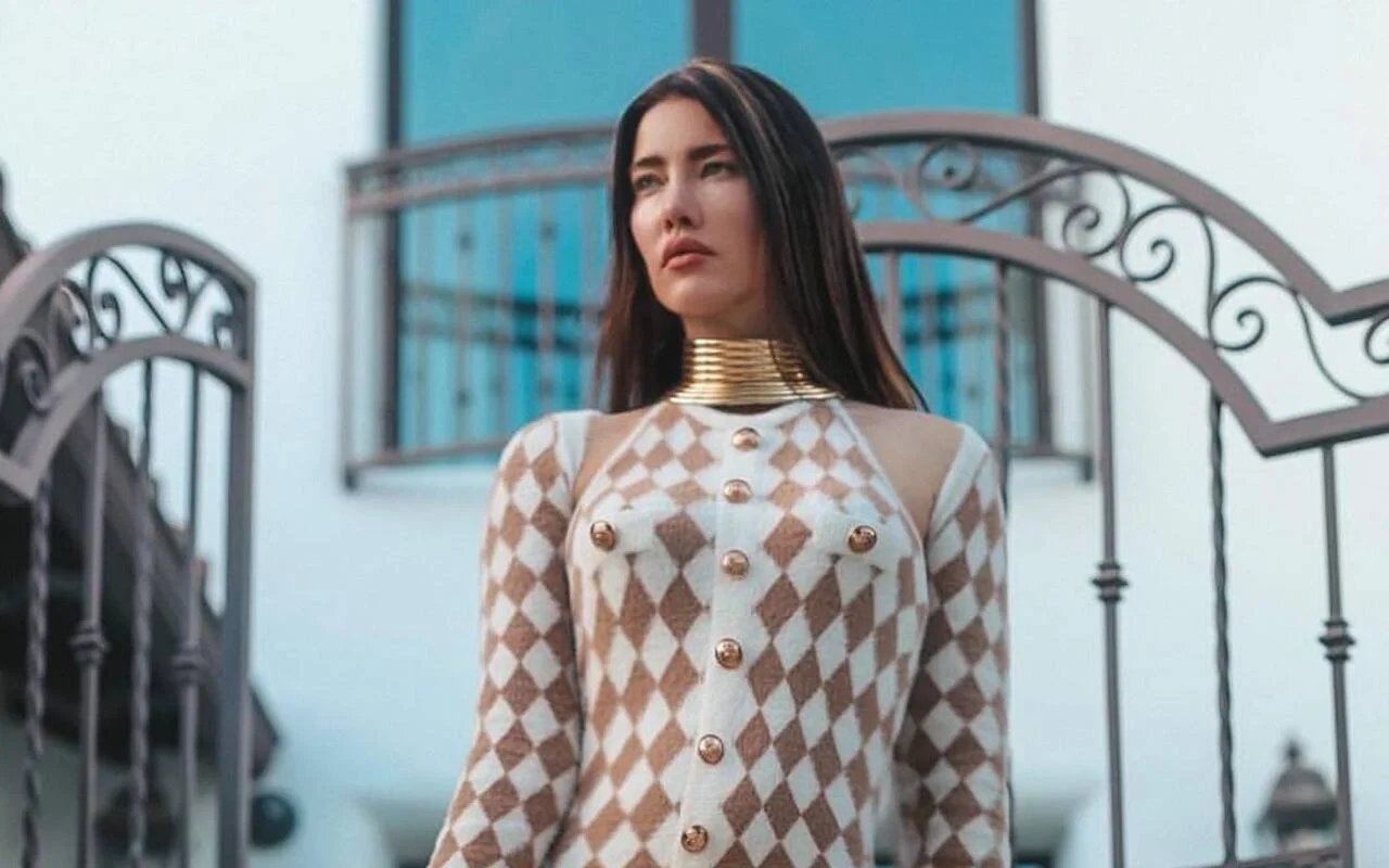 “大膽而美麗”的明星Jacqueline Macinnes Wood懷孕了5號嬰兒