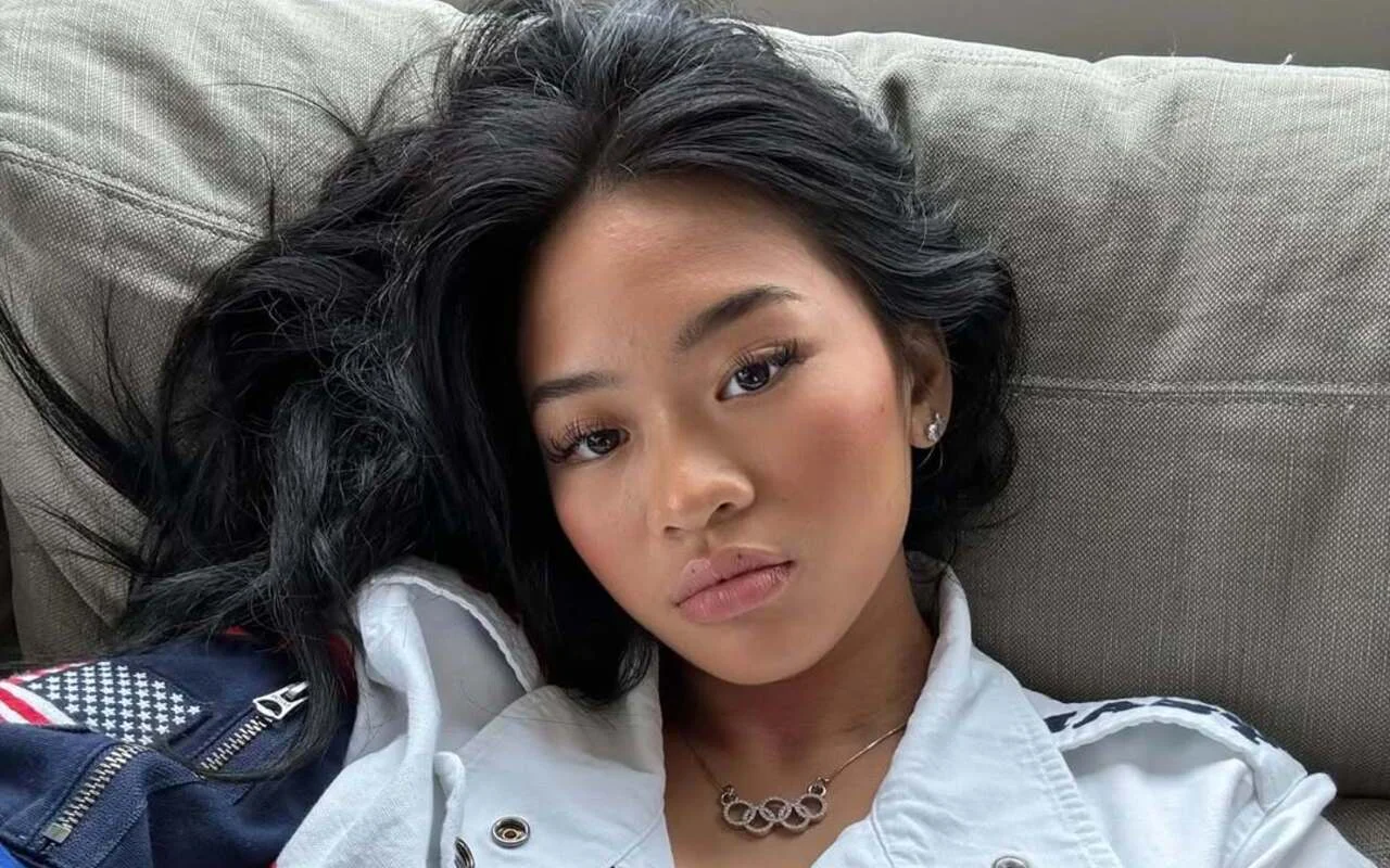 Suni Lee對她無法治癒的腎臟疾病的鬥爭開放