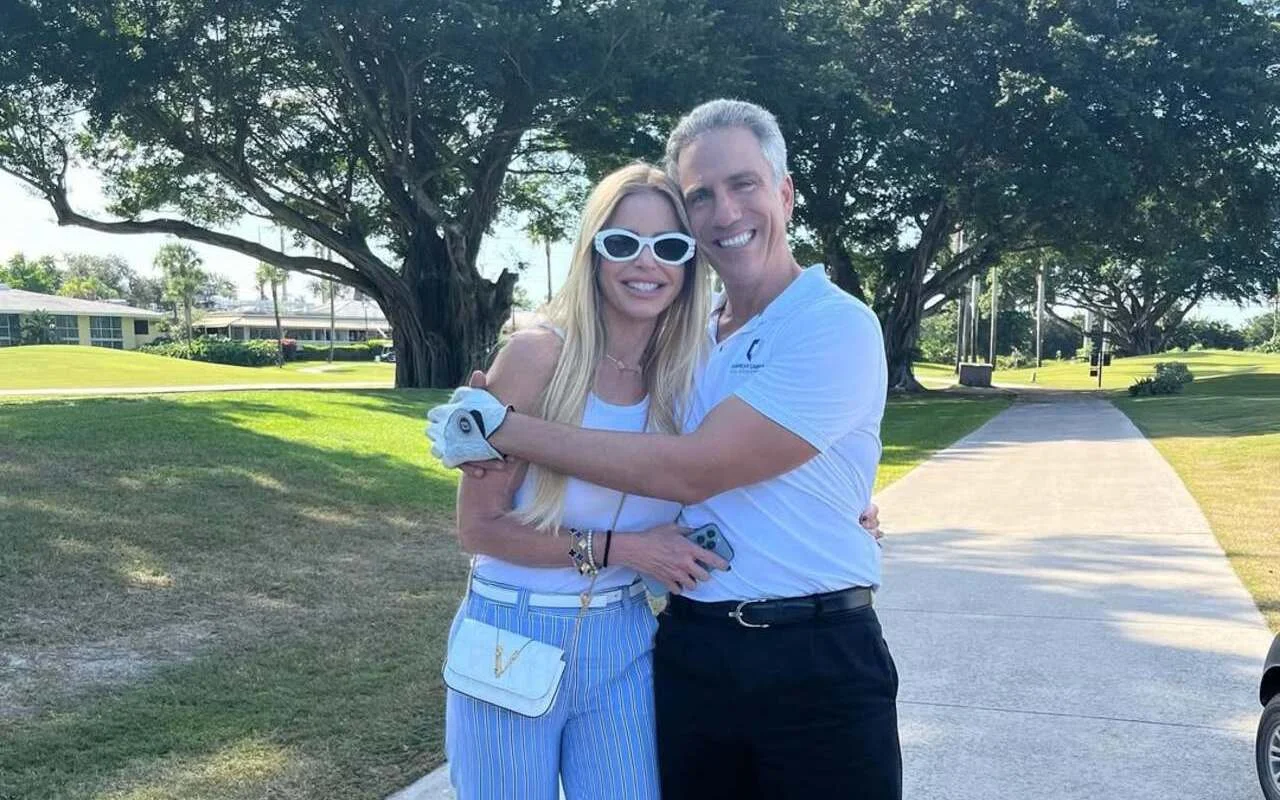 “ Rhom”明星亞歷克西亞·托德（Alexia Todd）儘管結束了離婚，但仍與前夫保持浪漫