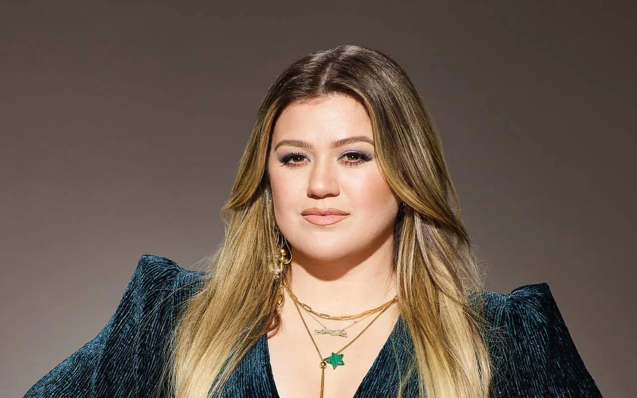 凱利·克拉克森（Kelly Clarkson）喊出“卑鄙”和“殘酷”的明星，抨擊她的後偶像&amp;#39;