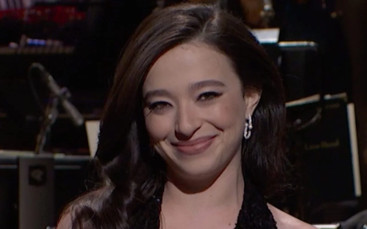 “ SNL”：Mikey Madison Pole舞，欺騙Hilary Duff，頻道魷魚