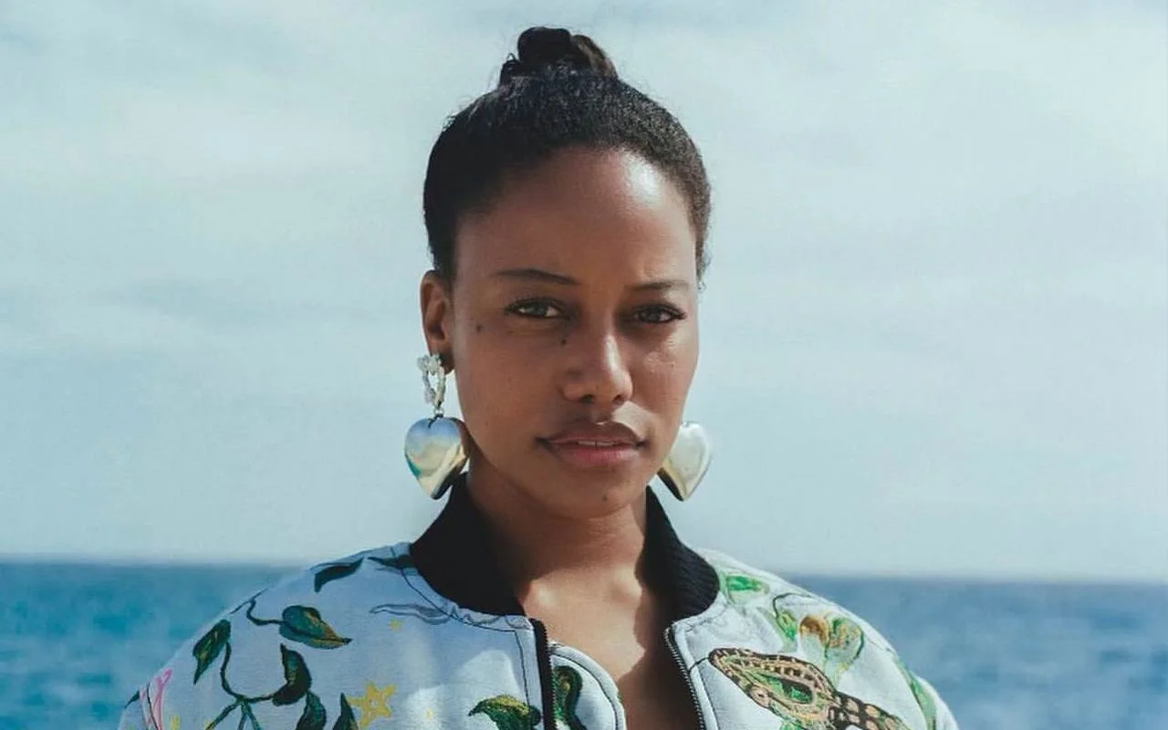 泰洛·佩奇（Taylour Paige）宣布懷孕，炫耀嬰兒顛簸