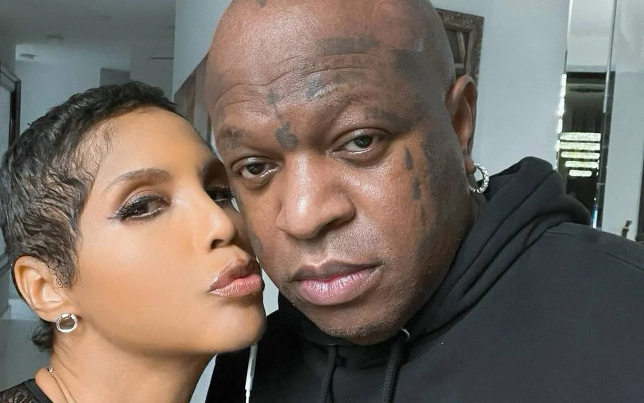 托尼·布拉克斯頓（Toni Braxton）和伯德曼（Birdman）的秘密婚禮，離婚和解僱