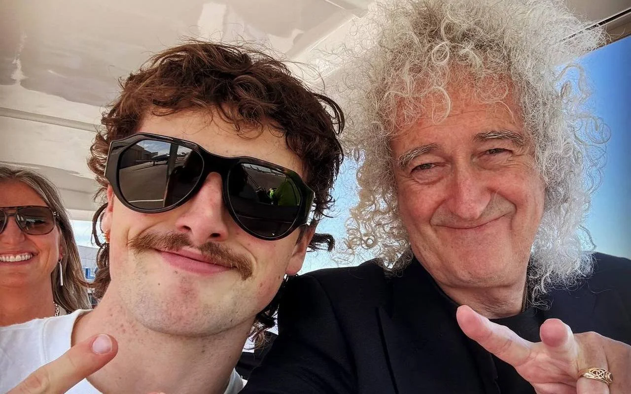 Benson Boone對Brian May Duet的反應後，Coachella Coachella人群