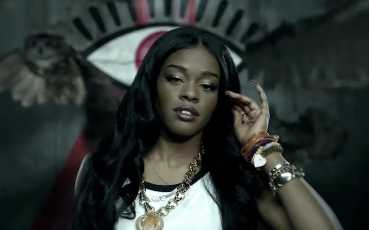 Azealia Banks放棄了我們，在後悔投票給特朗普之後搬到了瑞典