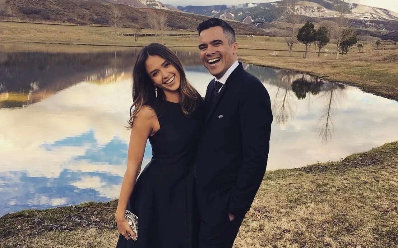 傑西卡·阿爾巴（Jessica Alba）和現金沃倫（Warren）在離婚後將婚姻住所在市場上
